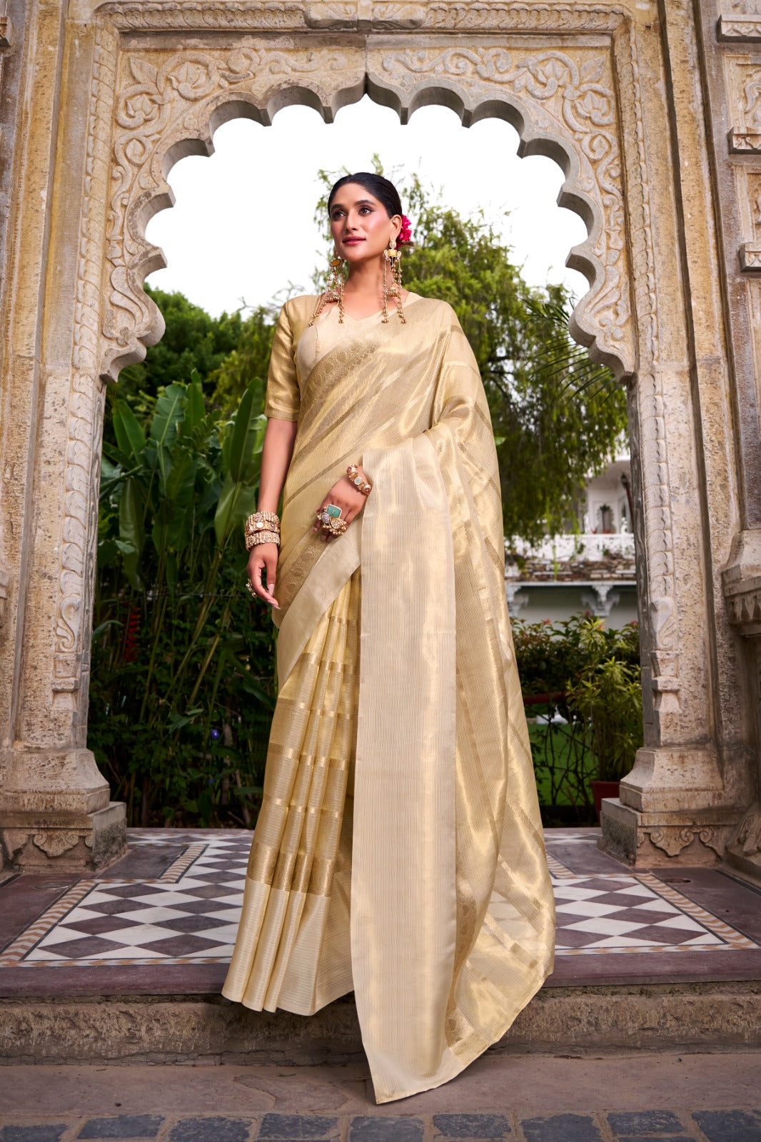 Elegant Gold Tissue Saree with Zari Weaving and Matching Blouse – Perfect for Weddings & Festive Wear